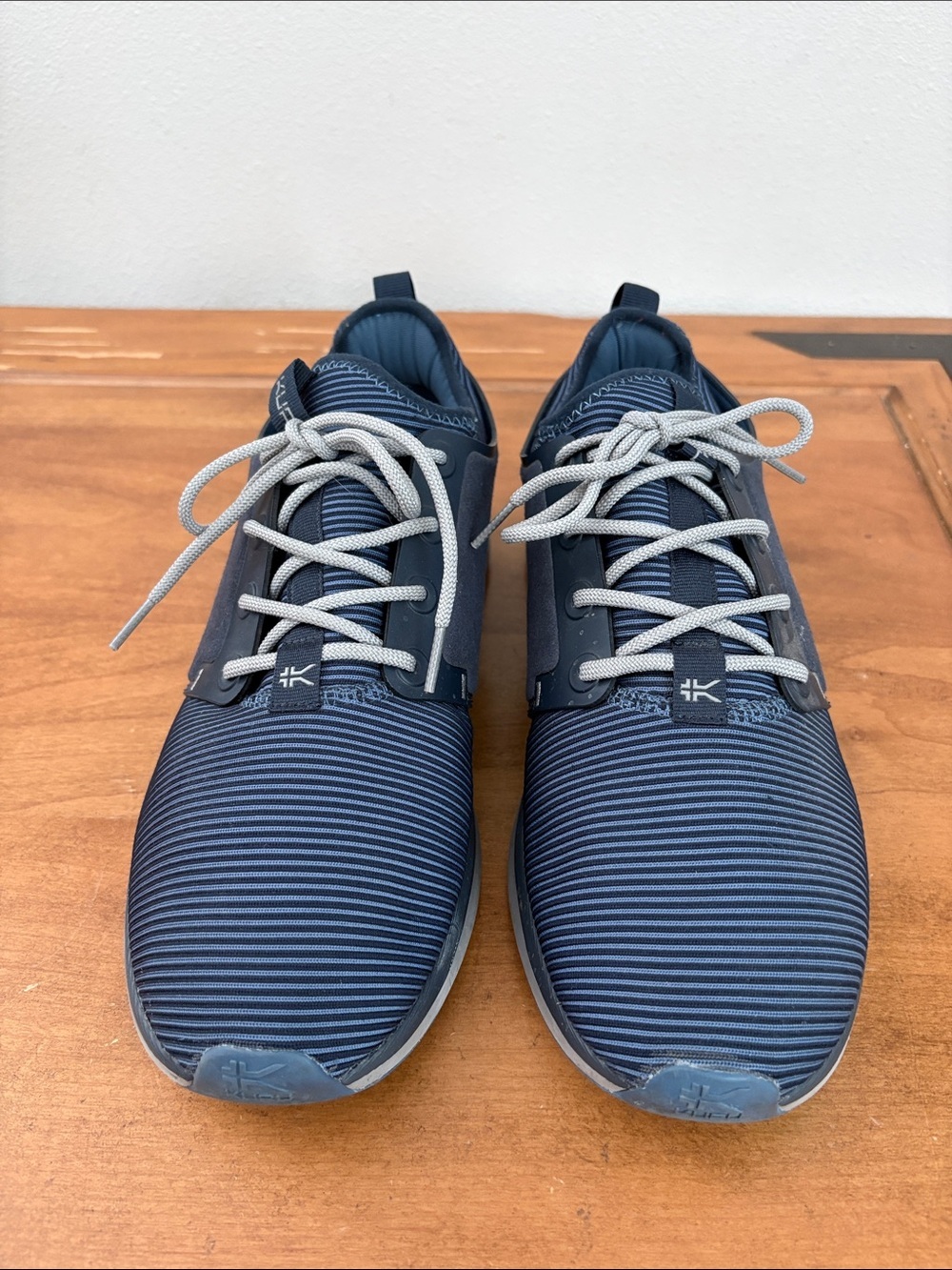 Kuru Atom Men's Navy Athletic Lace-Up Sneakers Size 11 Wide - Picture 2 of 11